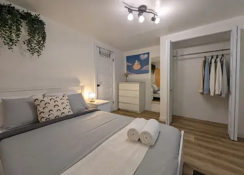 Chambre et lit préparé pour le séjour
