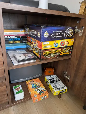 Jeux et documentation pour le séjour